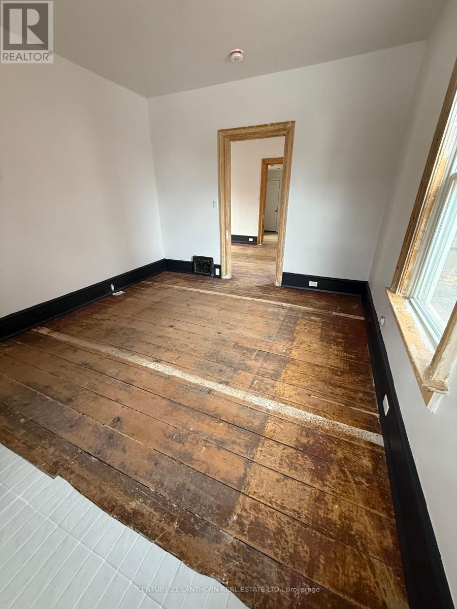 44 Mary Street, Prince Edward County, Ontario  K0K 2T0 - Photo 5 - X12567962