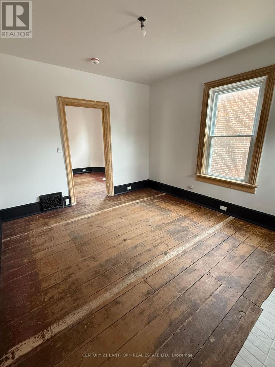 44 Mary Street, Prince Edward County, Ontario  K0K 2T0 - Photo 6 - X12567962