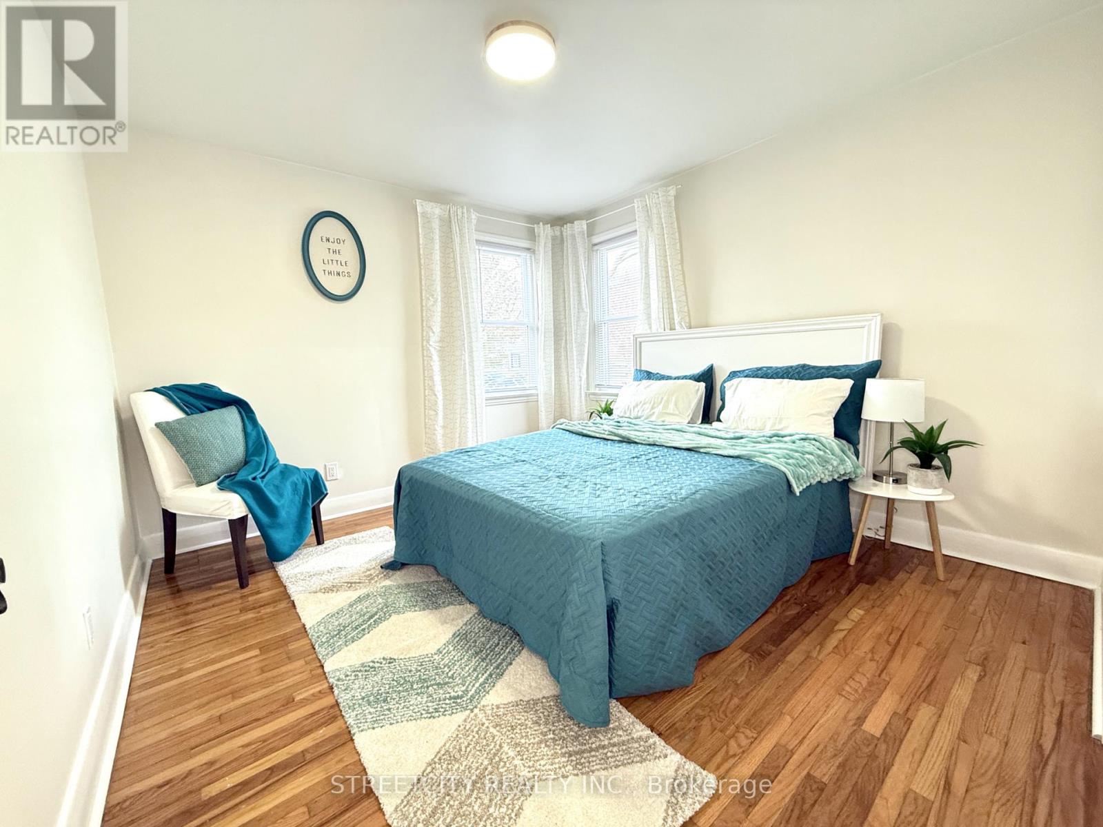 914 Hagle Street, Sarnia, Ontario  N7V 4A7 - Photo 8 - X12567908