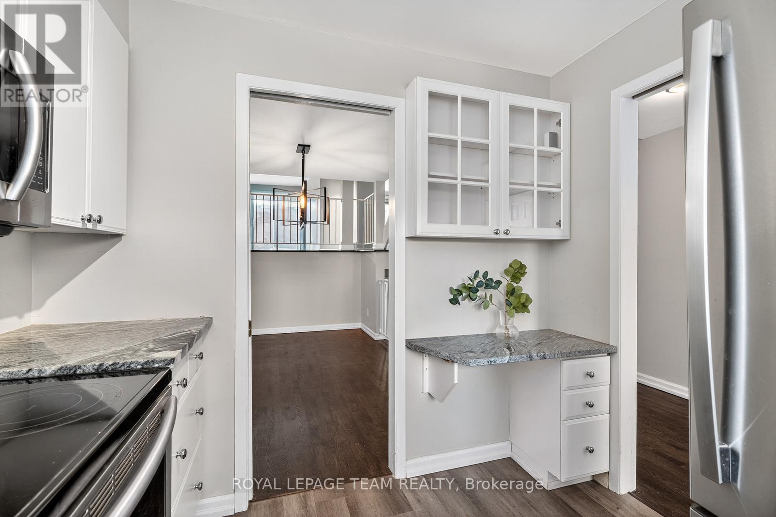 10 - 290 Cathcart Street, Ottawa, Ontario  K1N 5C4 - Photo 9 - X12567796