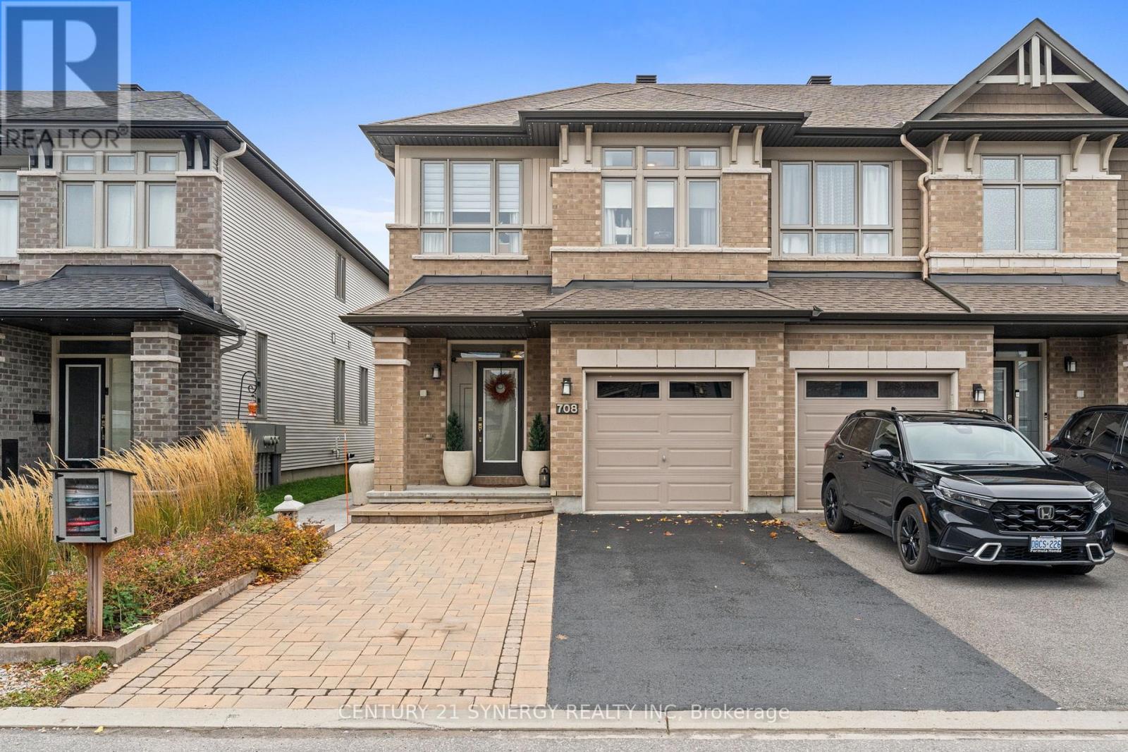 708 Guardian Grove, Ottawa, Ontario  K1X 0B3 - Photo 1 - X12567808