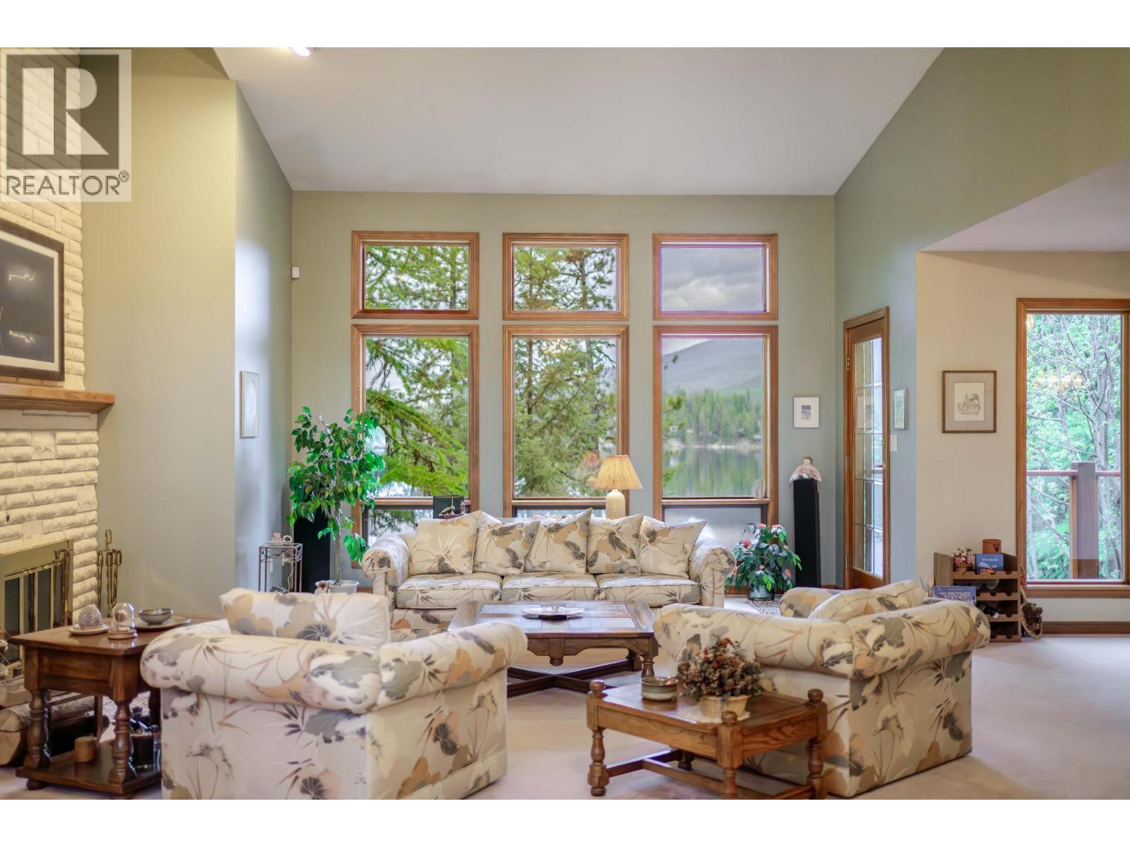 3023 Westside Road, Moyie, British Columbia  V0B 2A0 - Photo 12 - 10369776