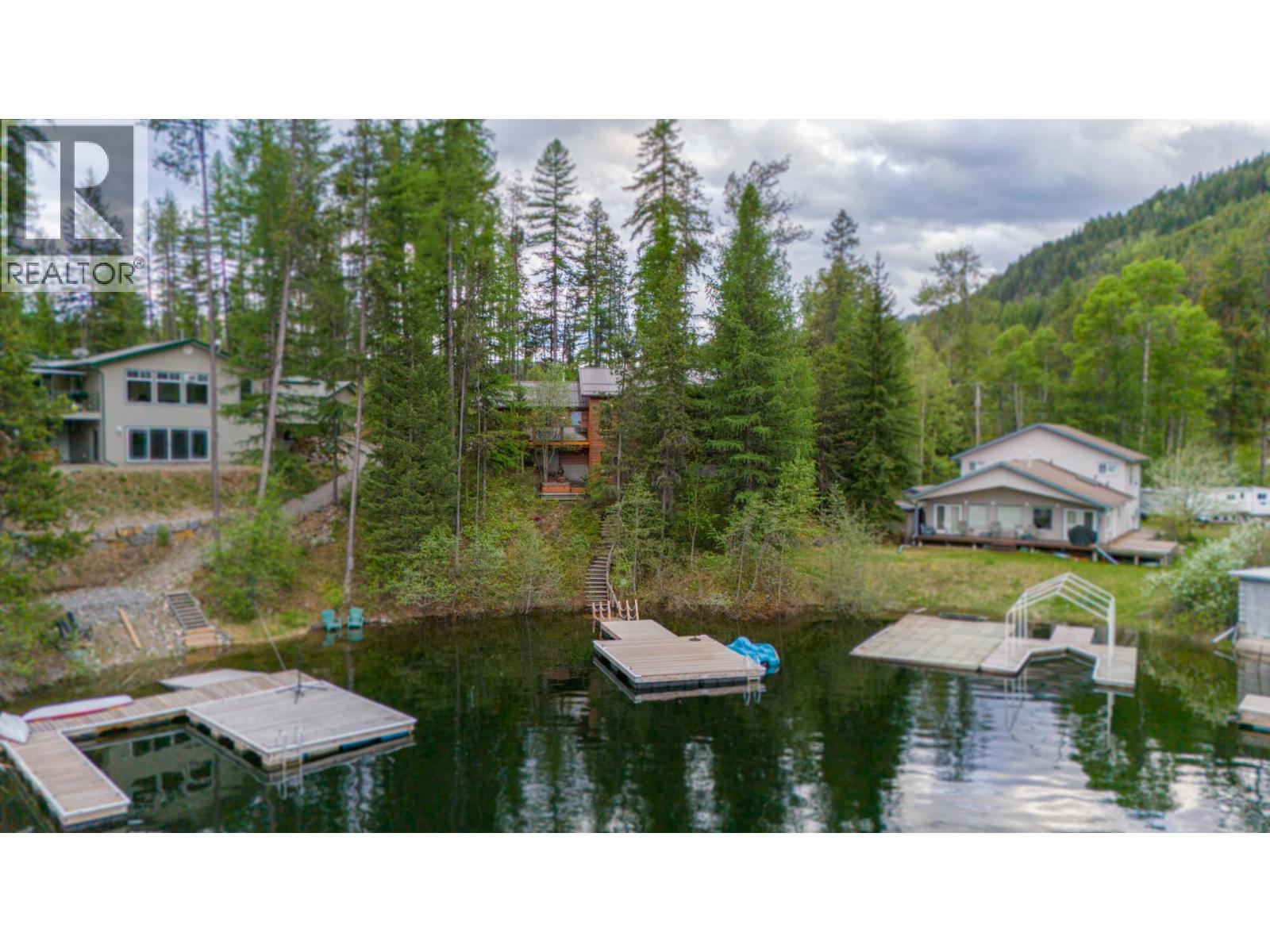 3023 Westside Road, Moyie, British Columbia  V0B 2A0 - Photo 4 - 10369776
