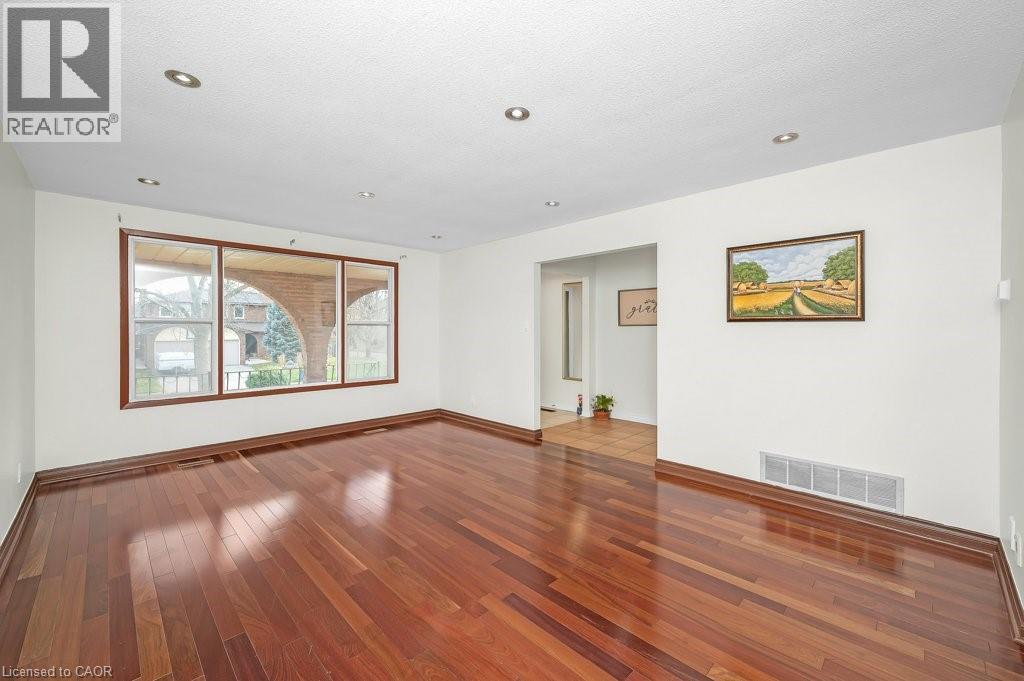 2523 Waterford Street, Oakville, Ontario  L6L 5E5 - Photo 6 - 40789792