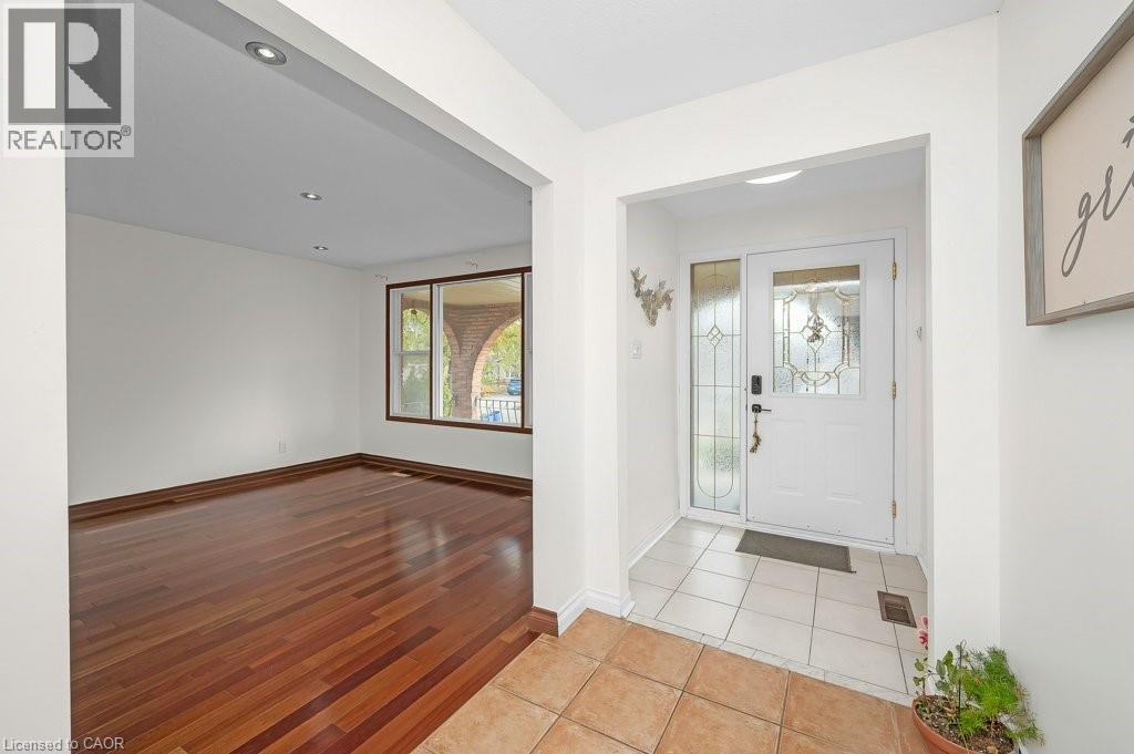 2523 Waterford Street, Oakville, Ontario  L6L 5E5 - Photo 5 - 40789792