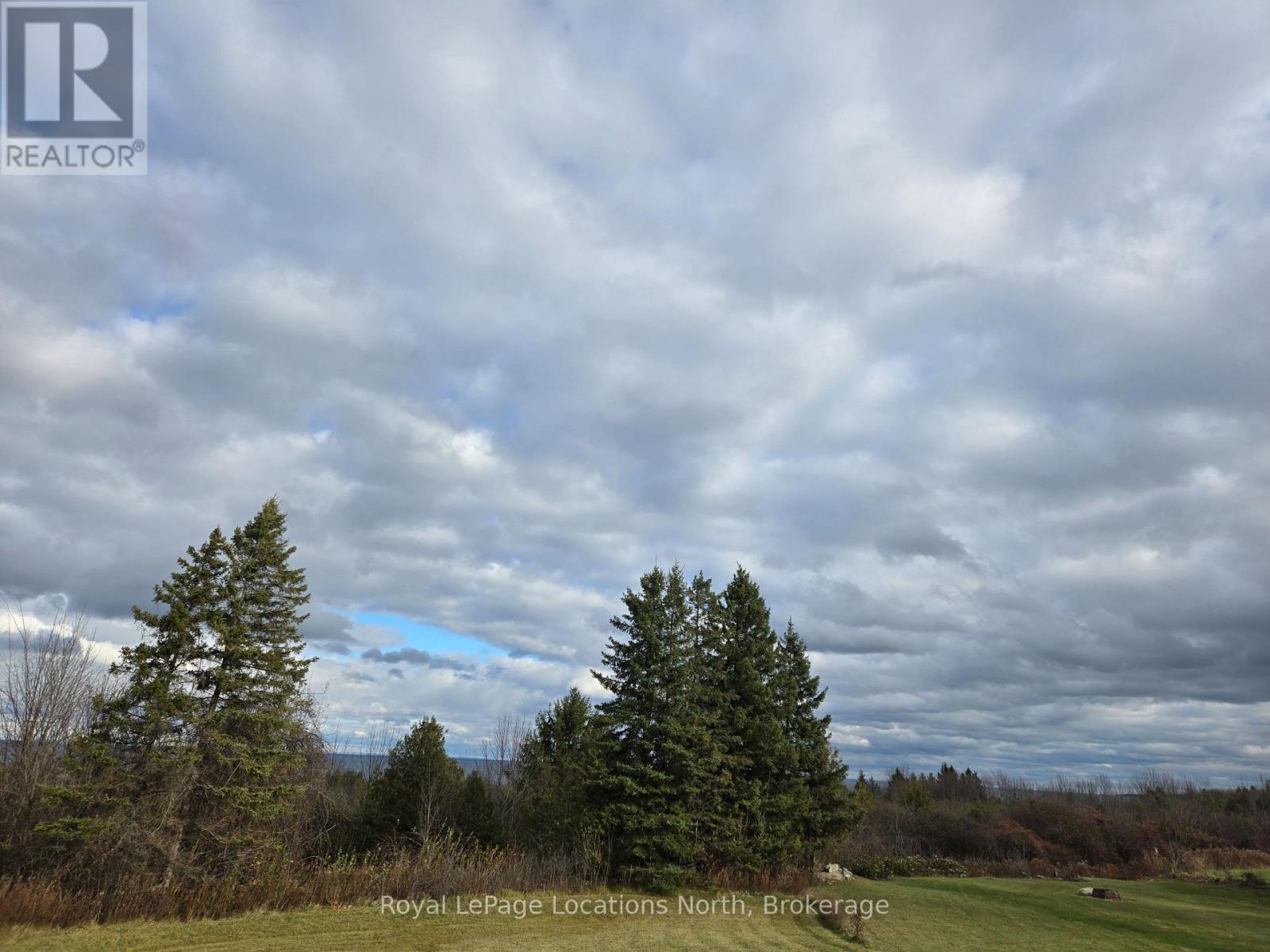 133 Scotia Drive, Meaford, Ontario  N4L 0A7 - Photo 2 - X12567800