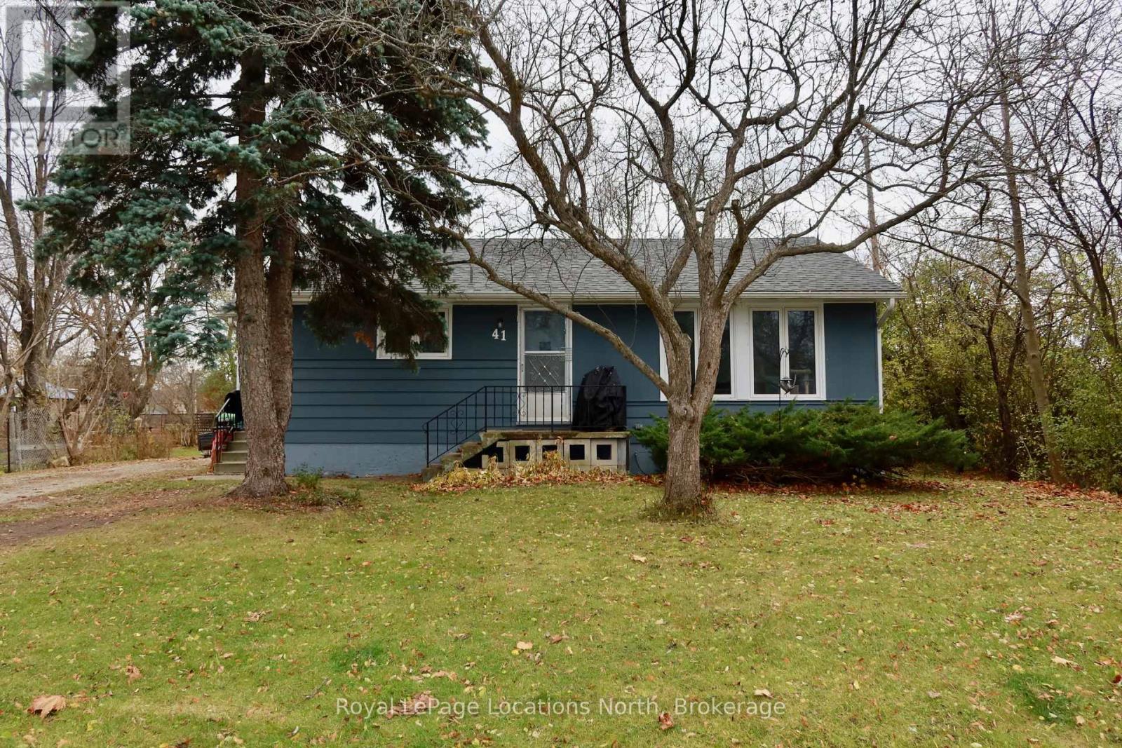 41 William Street, Meaford, Ontario  N4L 1H7 - Photo 2 - X12567802