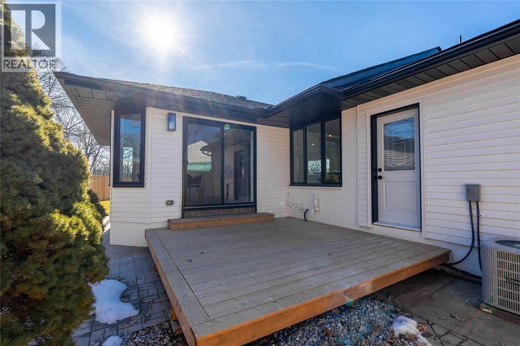 1566 Howston Avenue, Sarnia, Ontario  N7V 3Y9 - Photo 24 - 25029363