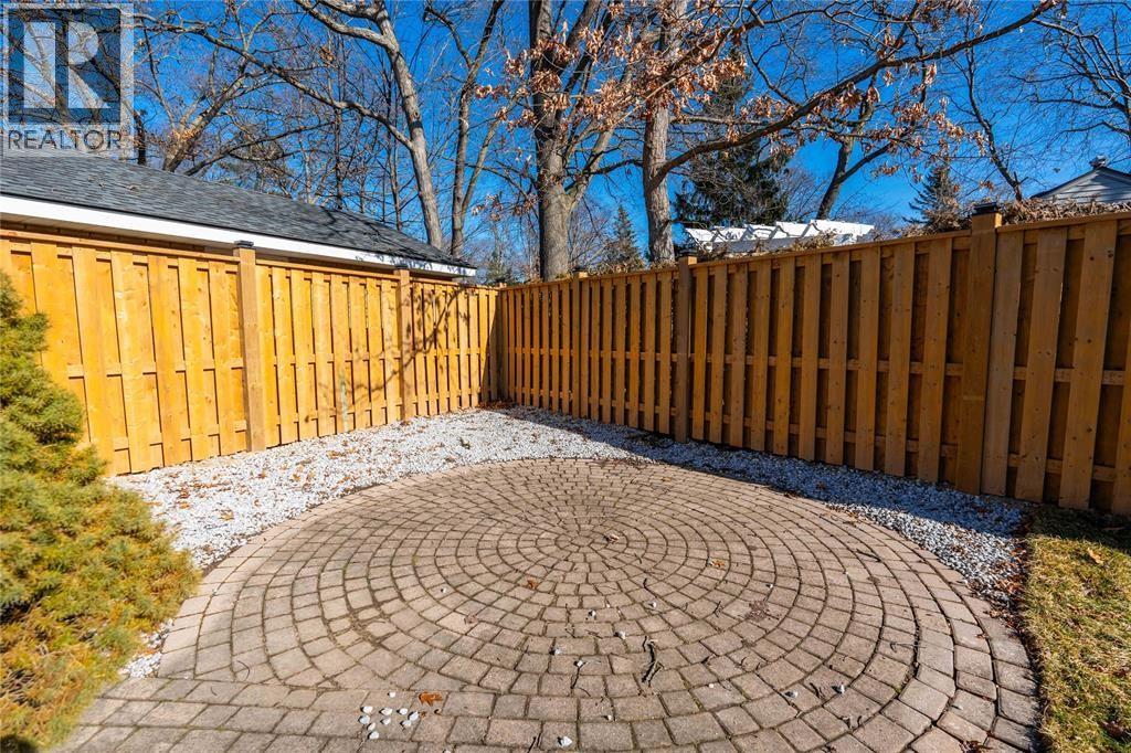 1566 Howston Avenue, Sarnia, Ontario  N7V 3Y9 - Photo 27 - 25029363