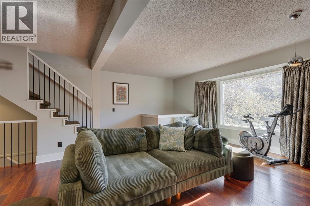 246 Christie Park Mews Sw, Calgary, Alberta  T3H 3H2 - Photo 15 - A2272123