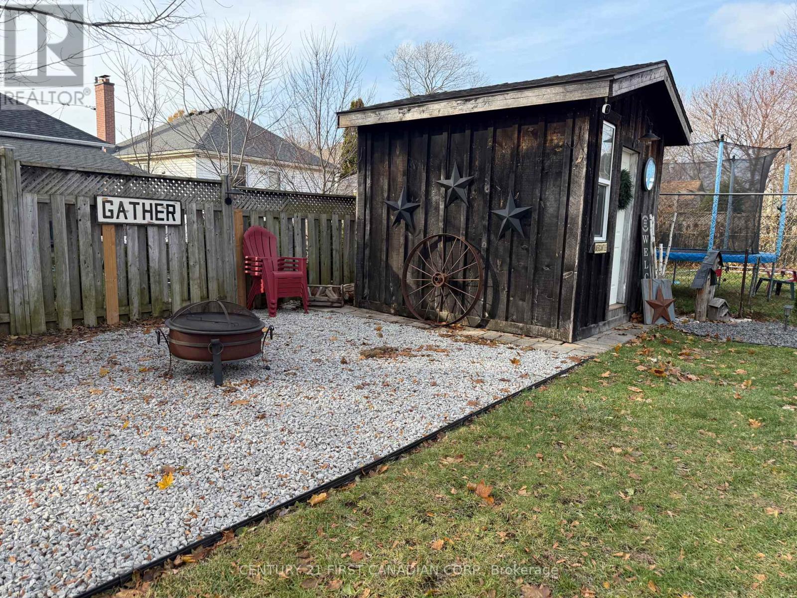 37 Tennyson Street, London East, Ontario  N5Z 2K6 - Photo 28 - X12565340