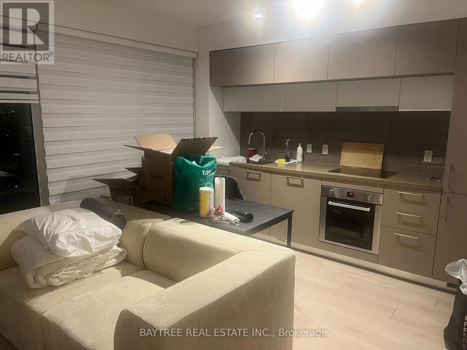 1106 - 99 Foxbar Road, Toronto, Ontario  M4V 0B2 - Photo 2 - C12567806