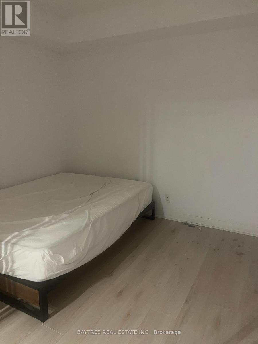 1106 - 99 Foxbar Road, Toronto, Ontario  M4V 0B2 - Photo 4 - C12567806