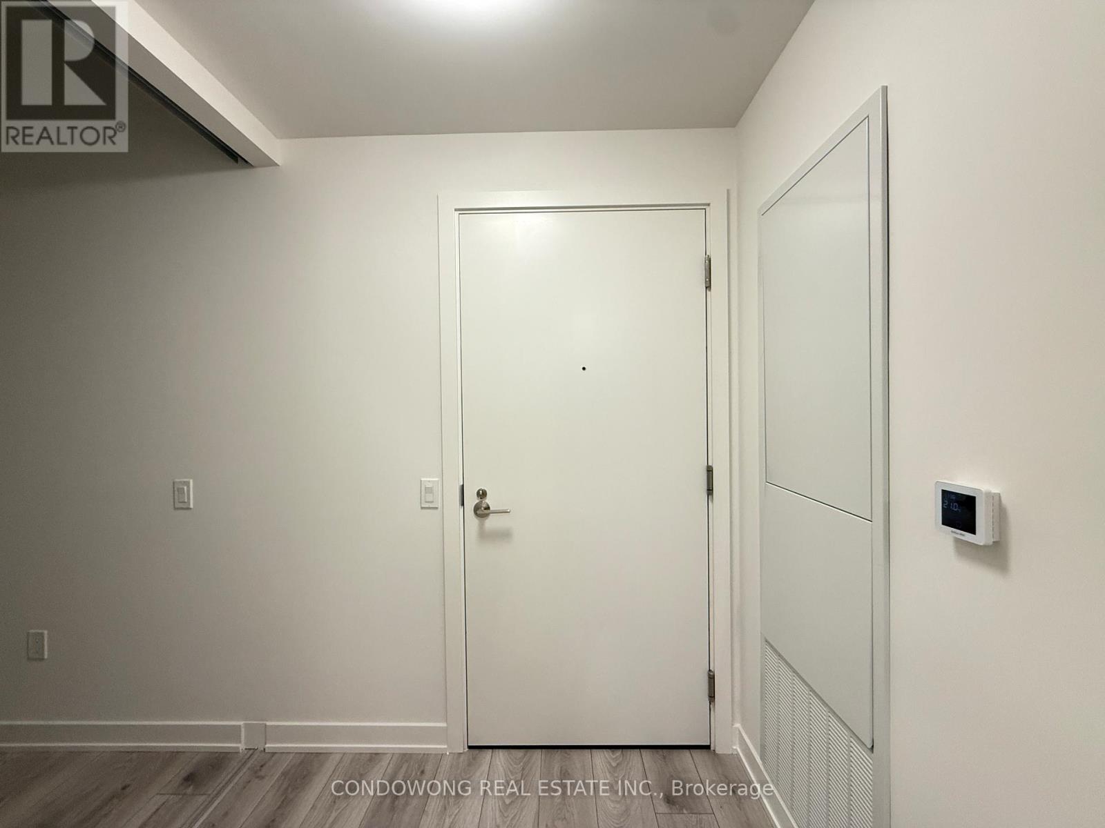 208 - 110 Broadway Avenue, Toronto, Ontario  M4P 1V7 - Photo 2 - C12567838