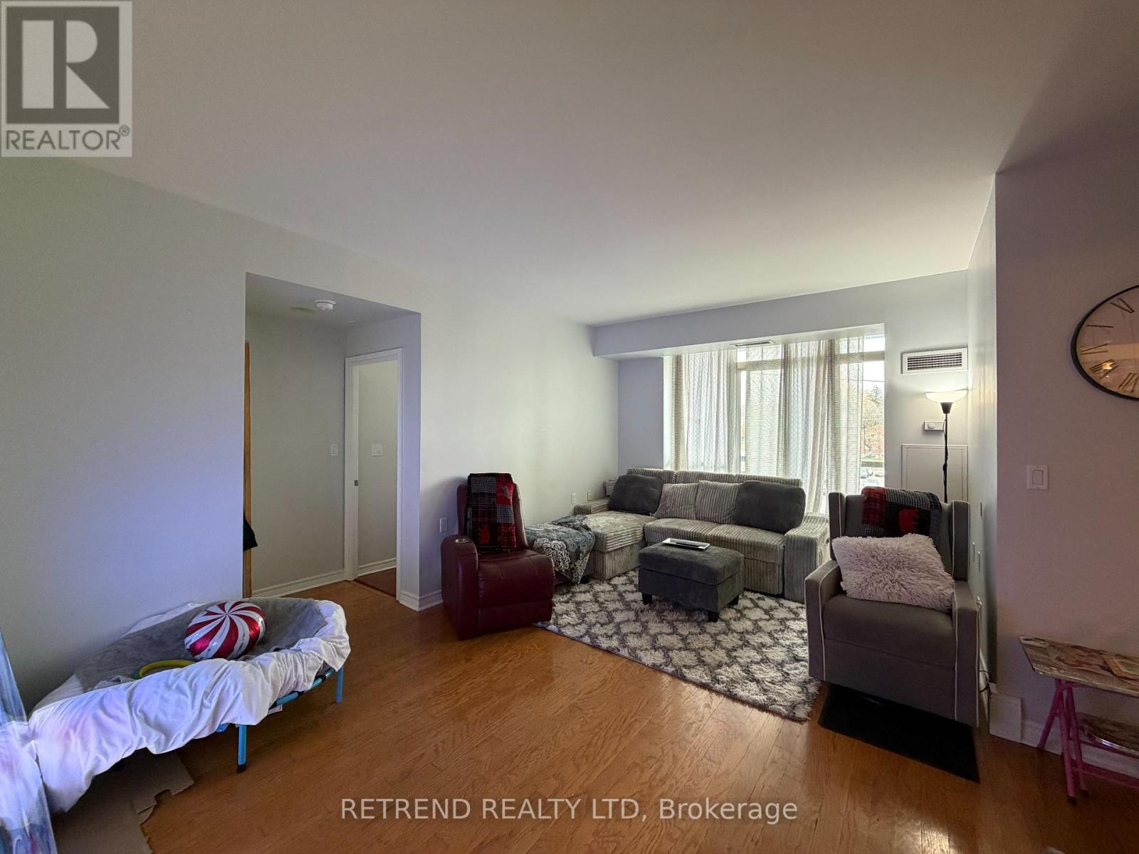 310 - 1750 Bayview Avenue, Toronto, Ontario  M4G 4H6 - Photo 2 - C12567846