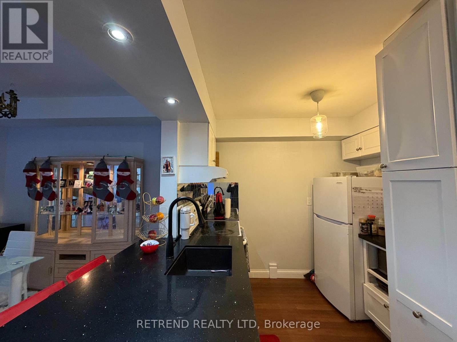 310 - 1750 Bayview Avenue, Toronto, Ontario  M4G 4H6 - Photo 4 - C12567846