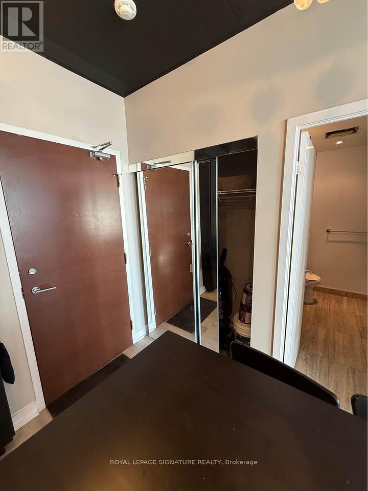 Ph11 - 15 Iceboat Terrace, Toronto, Ontario  M5V 4A5 - Photo 2 - C12567898