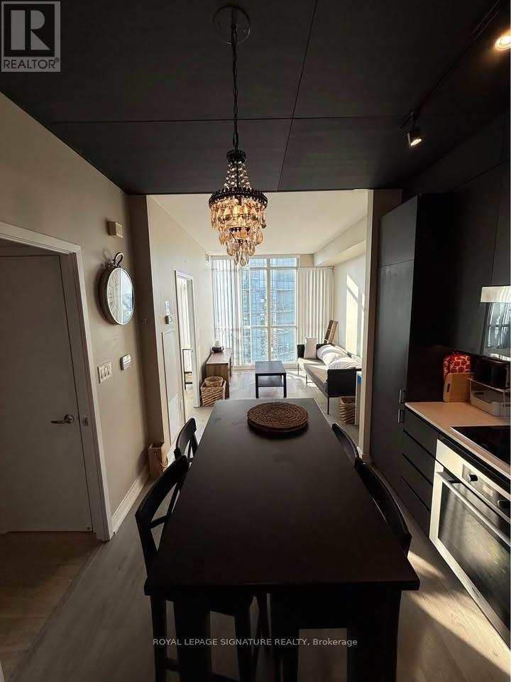 Ph11 - 15 Iceboat Terrace, Toronto, Ontario  M5V 4A5 - Photo 3 - C12567898