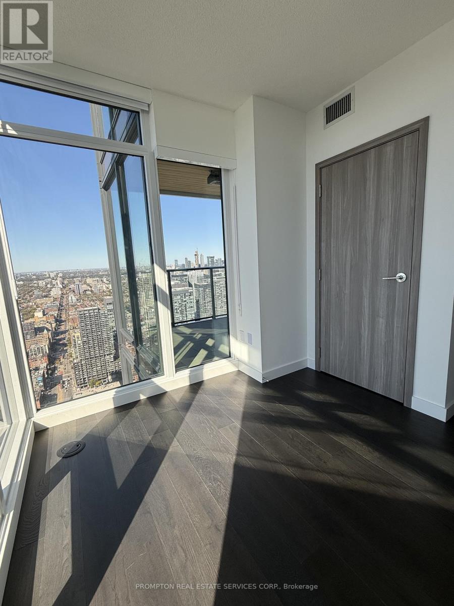 6902 - 3 Concord Cityplace Way, Toronto, Ontario  M5V 0X4 - Photo 12 - C12567926