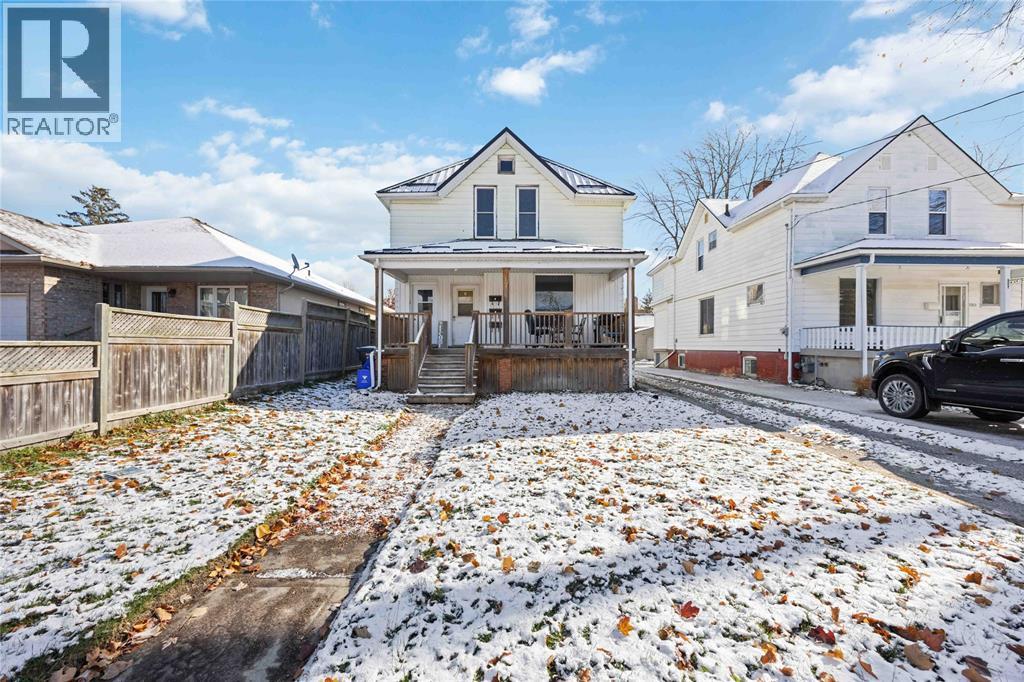 176 CHRISTINA STREET South, Sarnia, Ontario