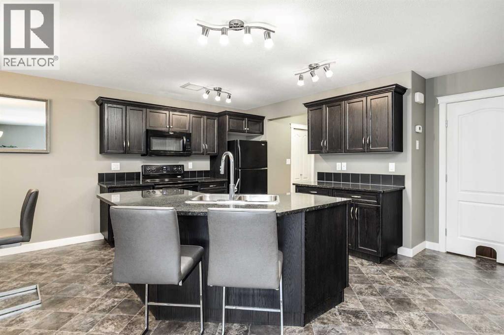 71 Almond Crescent, Blackfalds, Alberta  T0M 0J0 - Photo 4 - A2267040