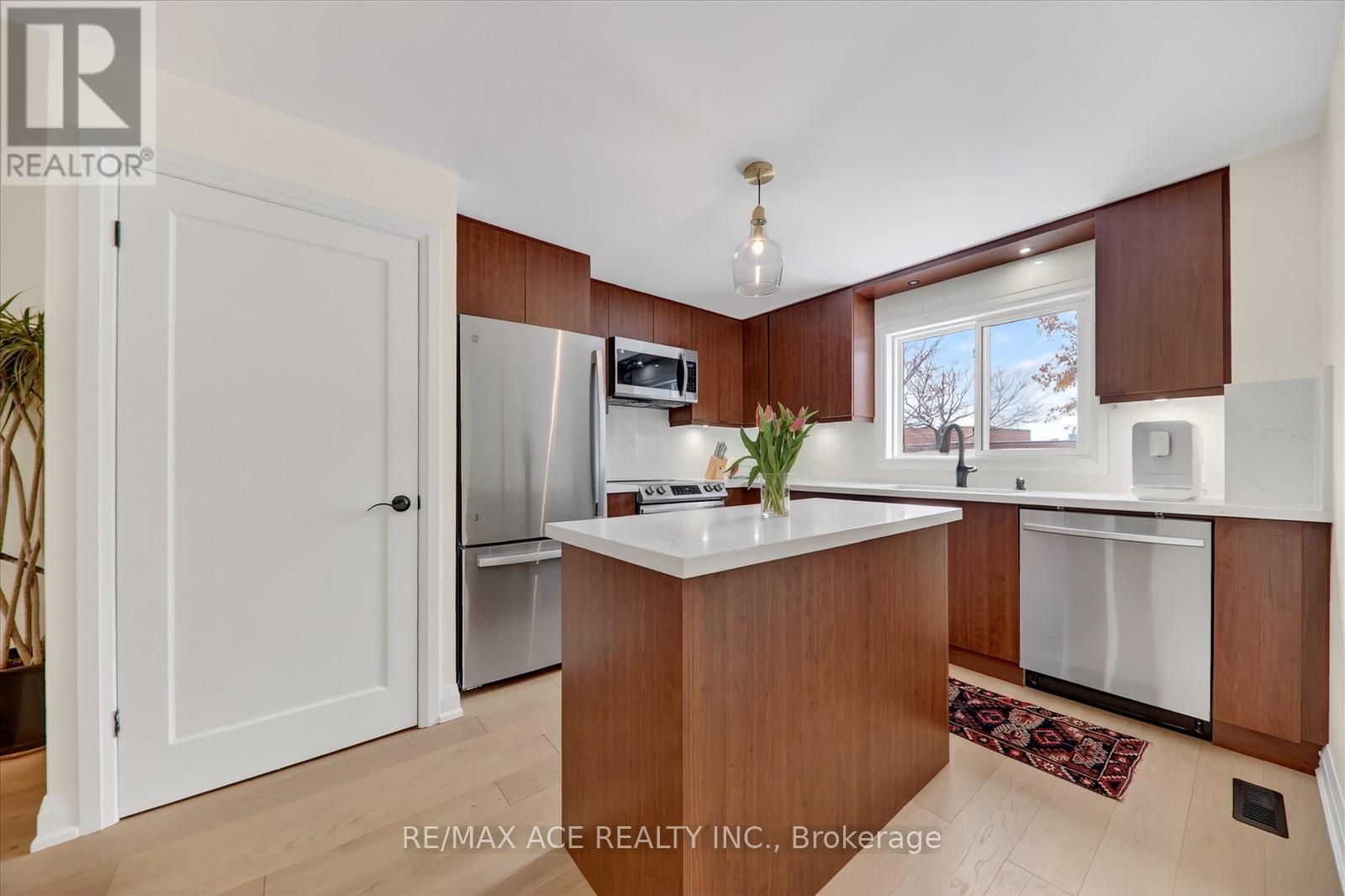 100 Brimwood Boulevard, Toronto, Ontario M1V 1C2 - Photo 7 - E12567794