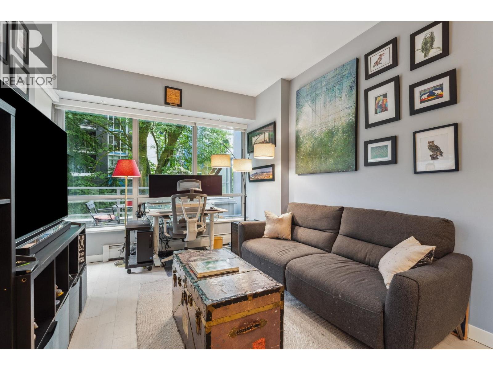 002 9060 University Crescent, Burnaby, British Columbia  V5A 0E1 - Photo 3 - R3051434