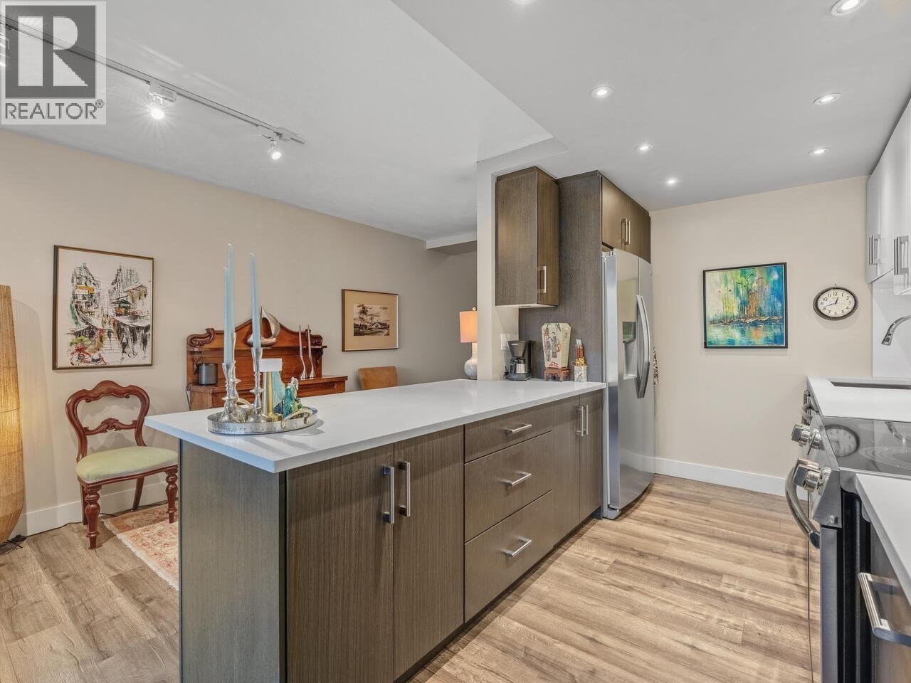 521 666 Leg In Boot Square, Vancouver, British Columbia  V5Z 4A4 - Photo 12 - R3069240