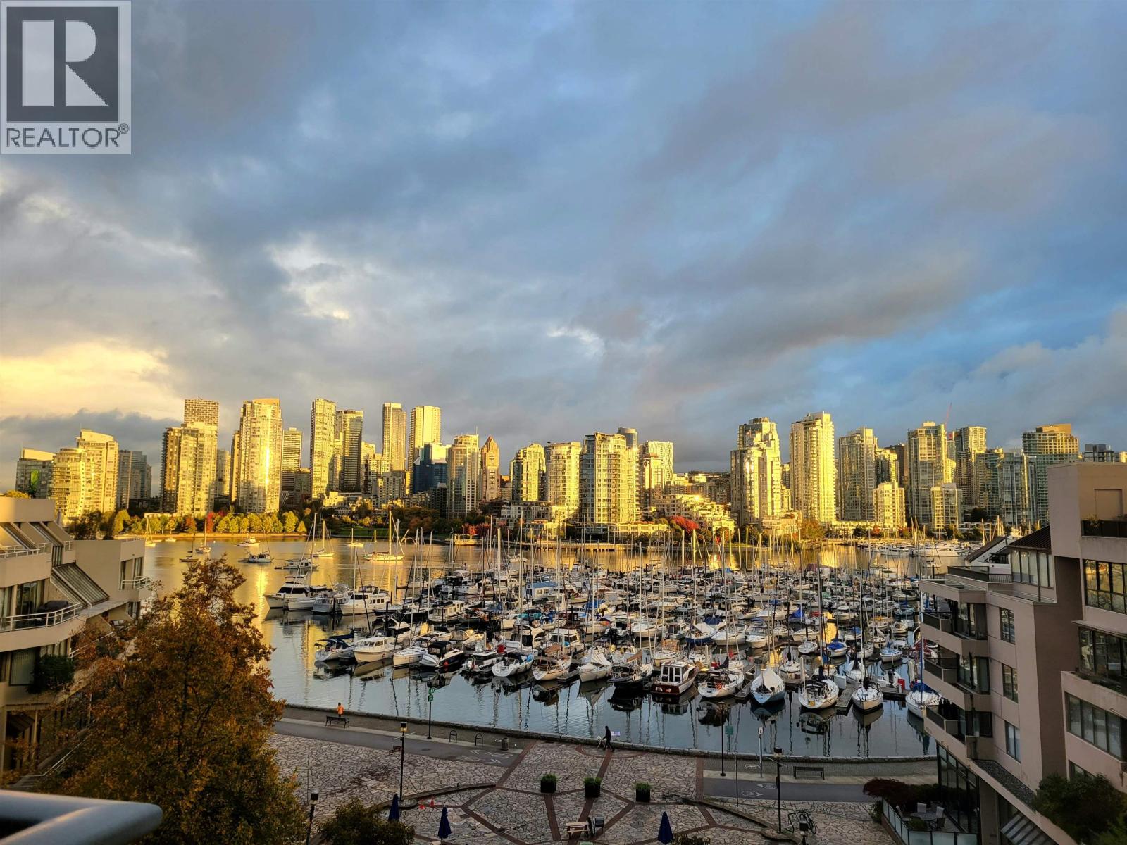 521 666 Leg In Boot Square, Vancouver, British Columbia  V5Z 4A4 - Photo 35 - R3069240