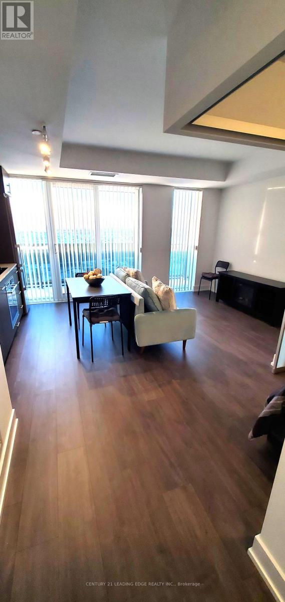 921 - 2550 SIMCOE STREET N, Oshawa, Ontario