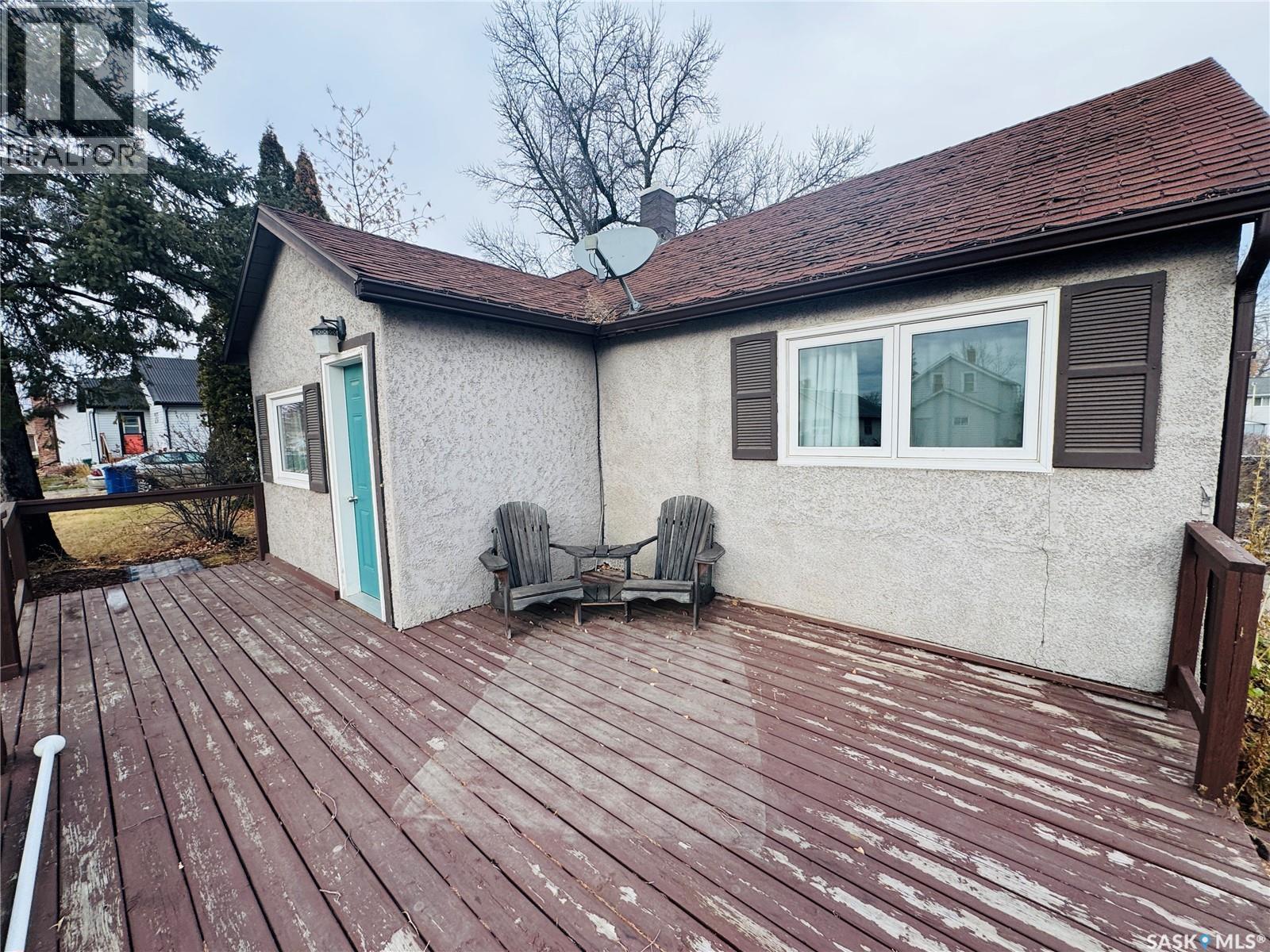 213 3rd Avenue W, Biggar, Saskatchewan  S0K 0M0 - Photo 3 - SK024440
