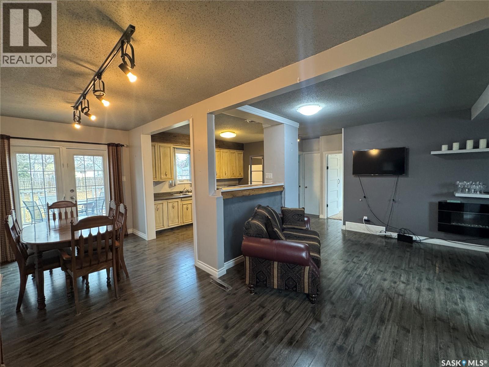 213 3rd Avenue W, Biggar, Saskatchewan  S0K 0M0 - Photo 7 - SK024440