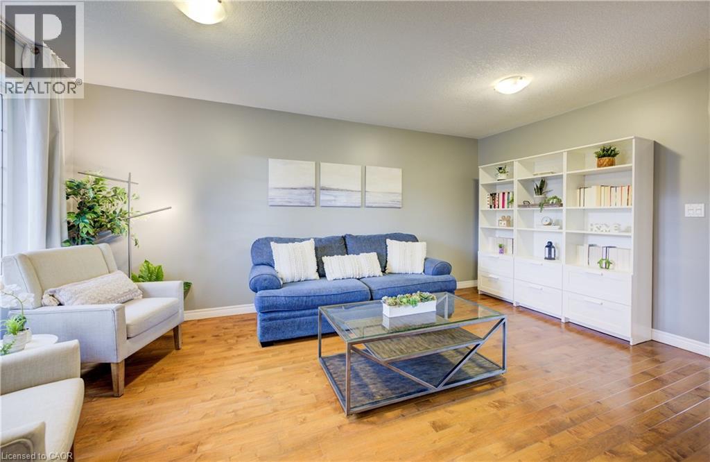 213 Falcon Drive, Woodstock, Ontario  N4T 1W5 - Photo 5 - 40786643