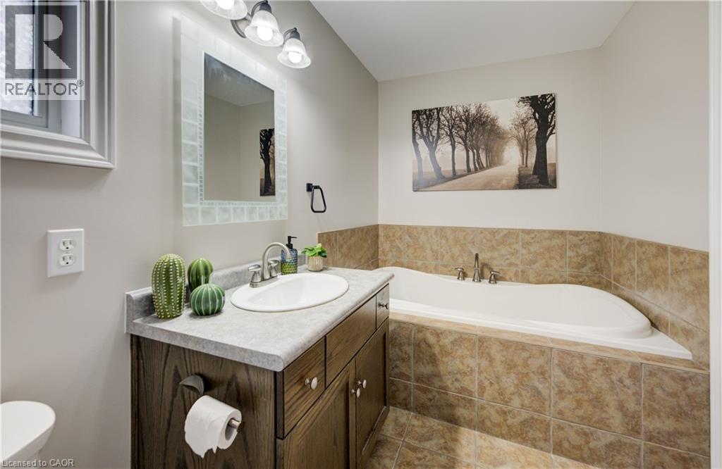 213 Falcon Drive, Woodstock, Ontario  N4T 1W5 - Photo 19 - 40786643