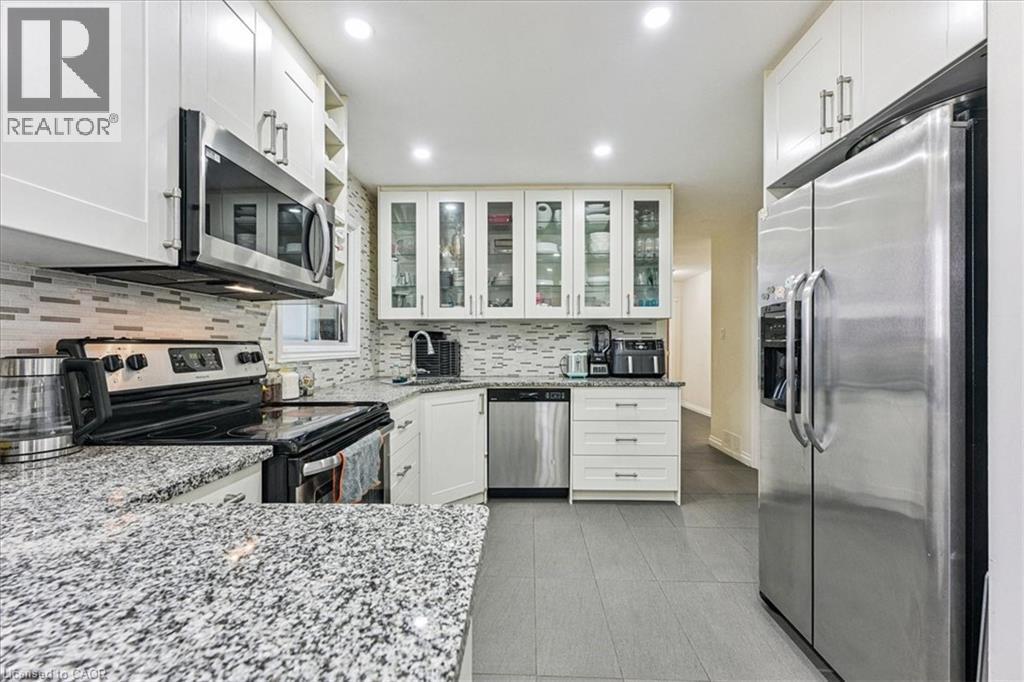 107 Deschene Avenue, Hamilton, Ontario  L9A 3J9 - Photo 11 - 40788084