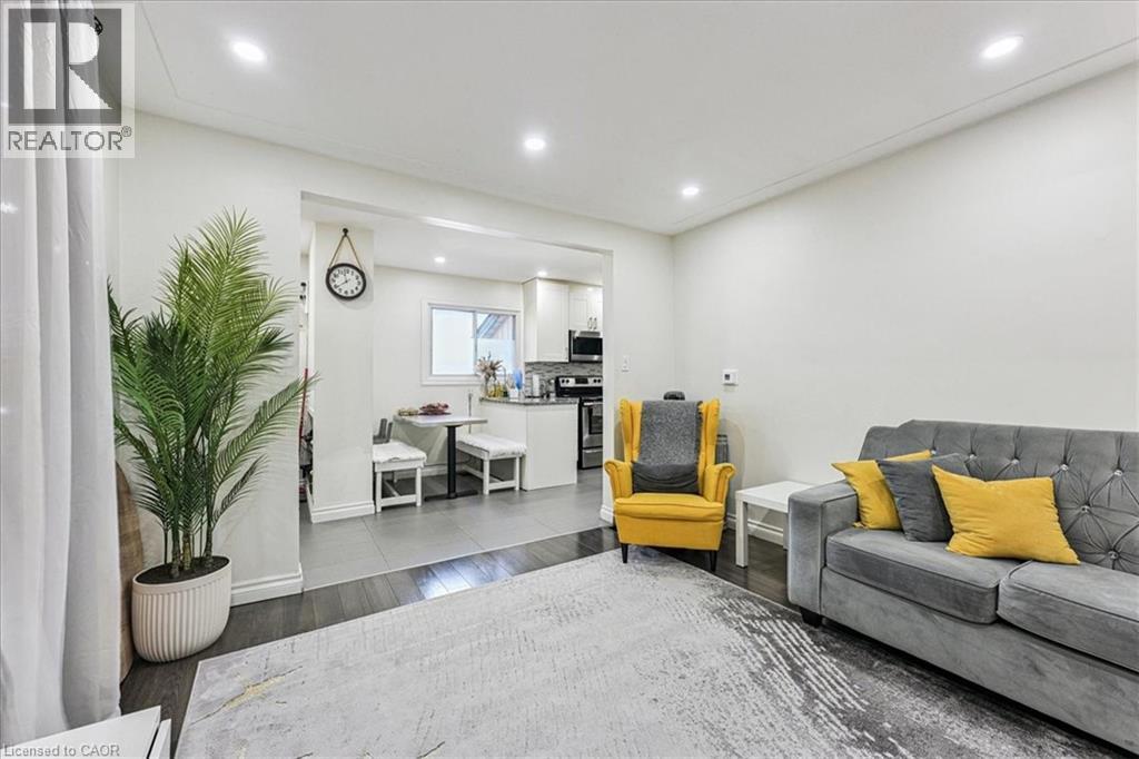 107 Deschene Avenue, Hamilton, Ontario  L9A 3J9 - Photo 7 - 40788084