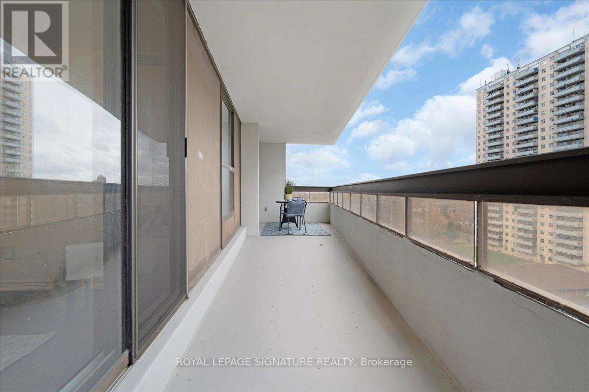 911 - 100 Quebec Avenue E, Toronto, Ontario  M6P 4B8 - Photo 26 - W12556732