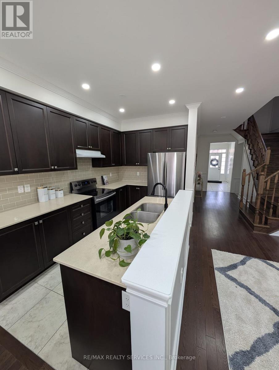 60 True Blue Crescent, Caledon, Ontario  L7E 4K7 - Photo 8 - W12566538