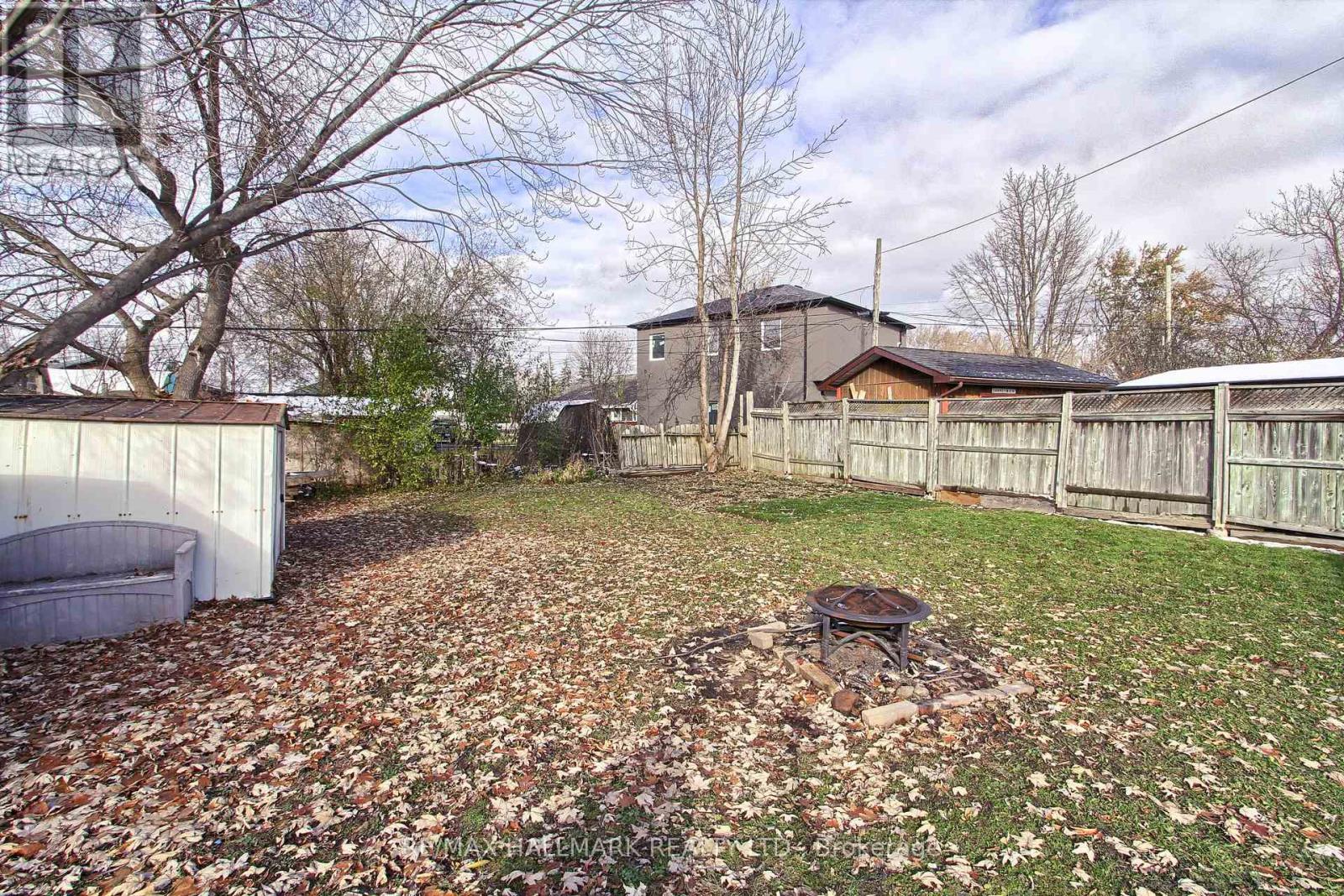 186 Beach Road, Georgina, Ontario  L4P 2L9 - Photo 33 - N12567916