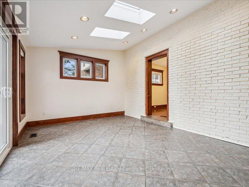 62 Division Street, Guelph (Exhibition Park), Ontario  N1H 1R2 - Photo 16 - X12554846