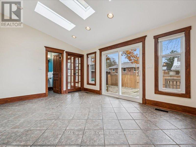 62 Division Street, Guelph (Exhibition Park), Ontario  N1H 1R2 - Photo 14 - X12554846