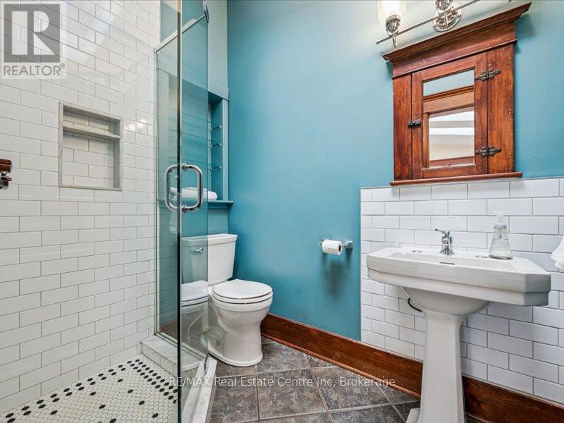 62 Division Street, Guelph (Exhibition Park), Ontario  N1H 1R2 - Photo 18 - X12554846