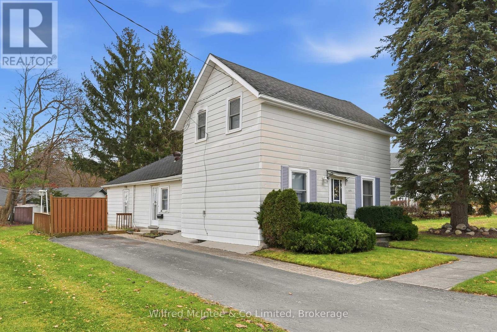 105 MCGIVERN STREET W, Brockton, Ontario