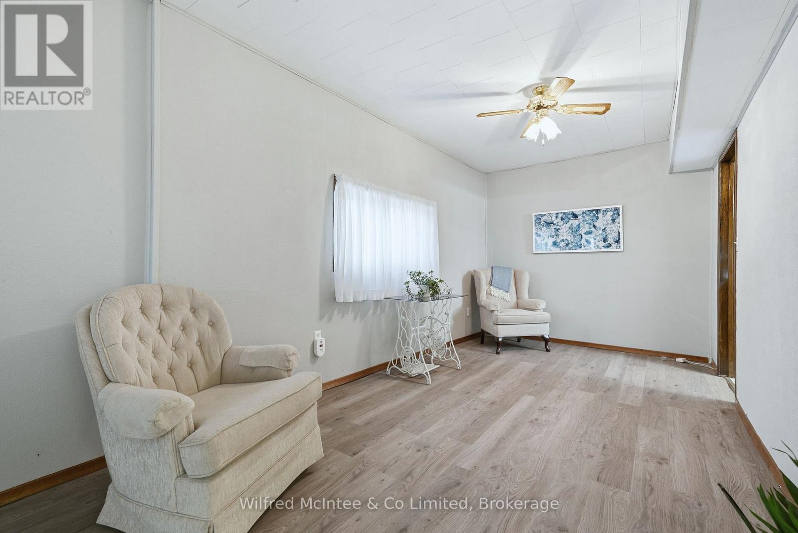 105 Mcgivern Street W, Brockton, Ontario  N0G 2V0 - Photo 15 - X12555236