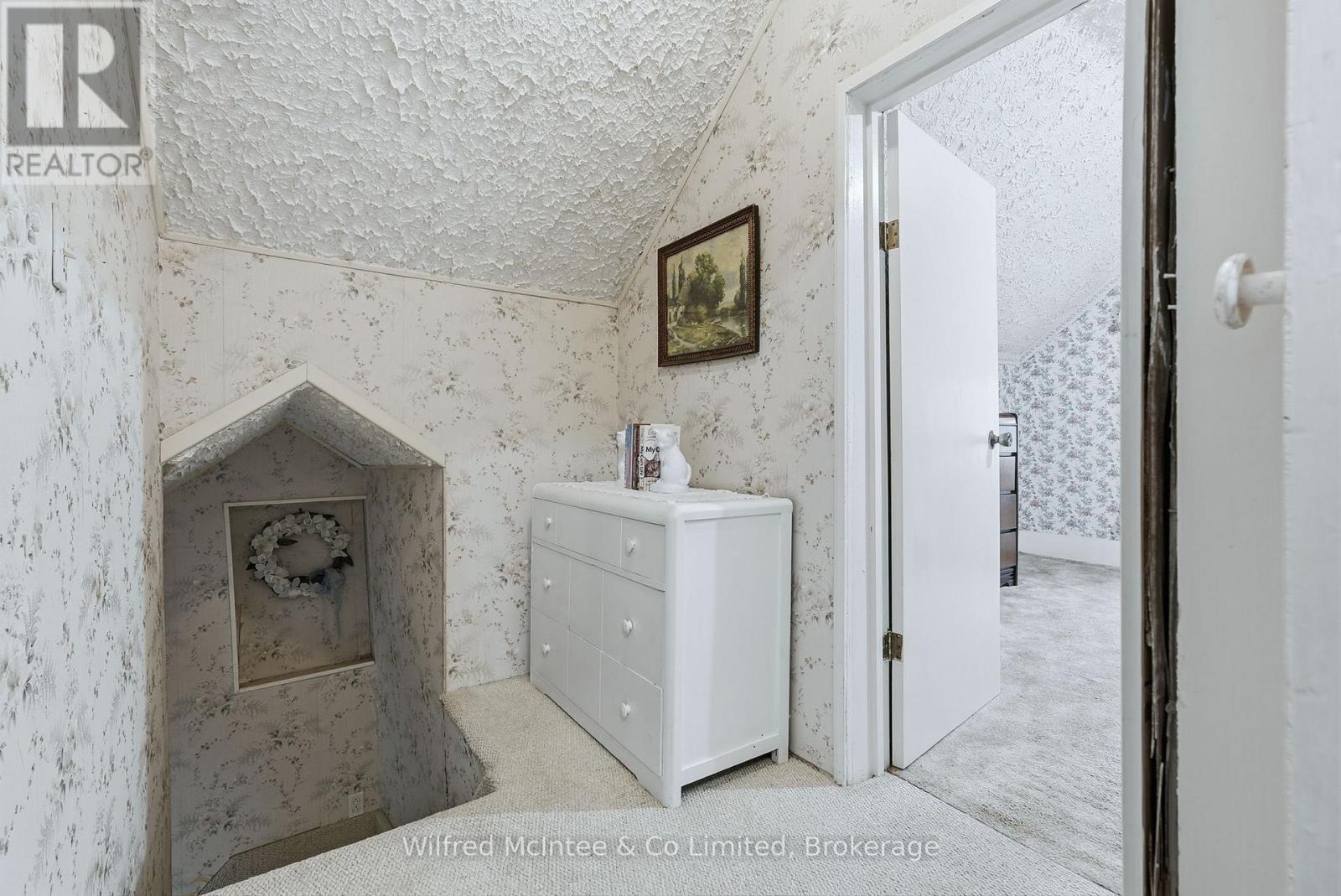 105 Mcgivern Street W, Brockton, Ontario  N0G 2V0 - Photo 19 - X12555236