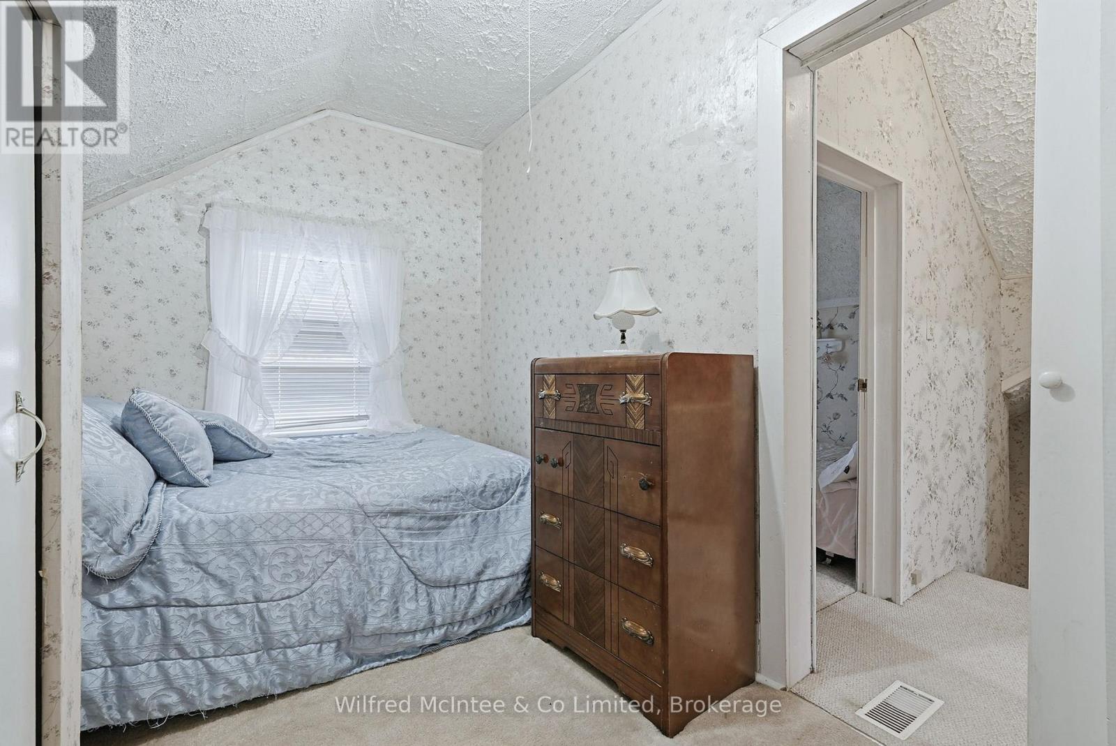 105 Mcgivern Street W, Brockton, Ontario  N0G 2V0 - Photo 21 - X12555236