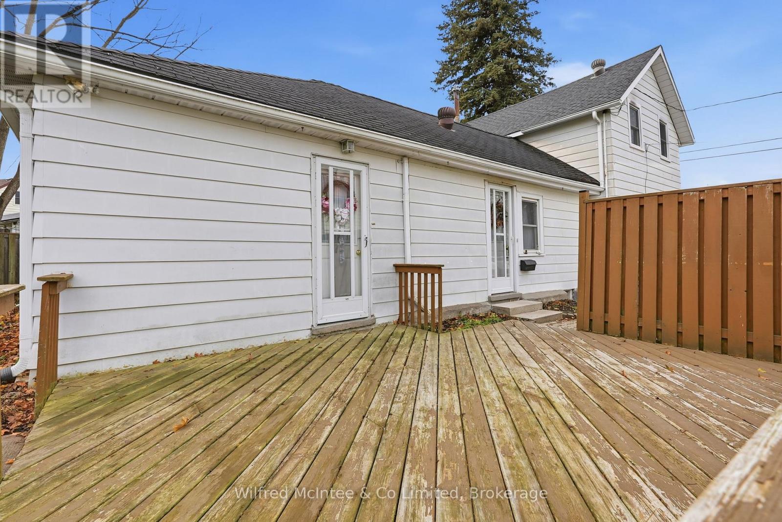105 Mcgivern Street W, Brockton, Ontario  N0G 2V0 - Photo 28 - X12555236