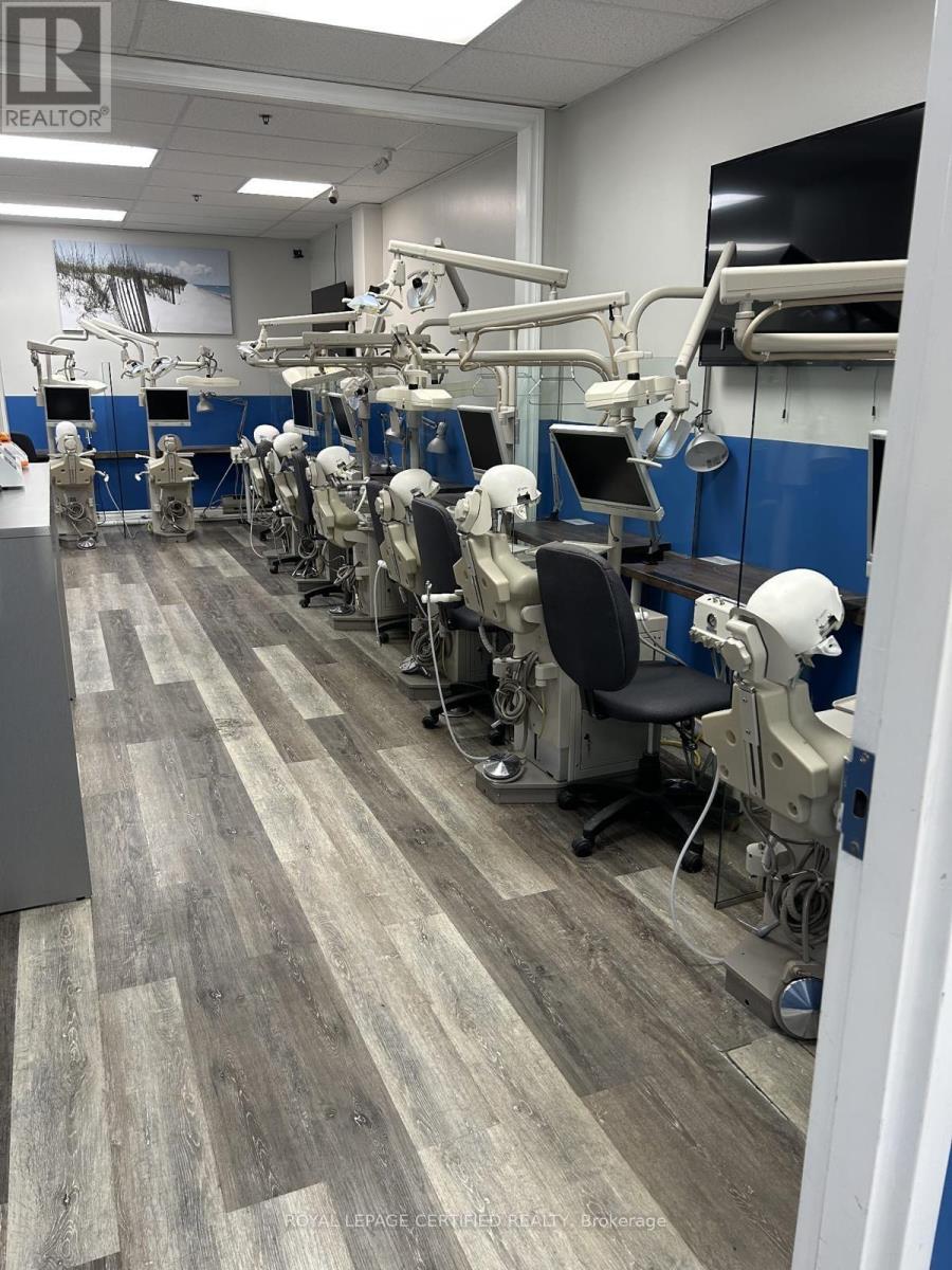 259 TRADERS BOULEVARD E, Mississauga, Ontario