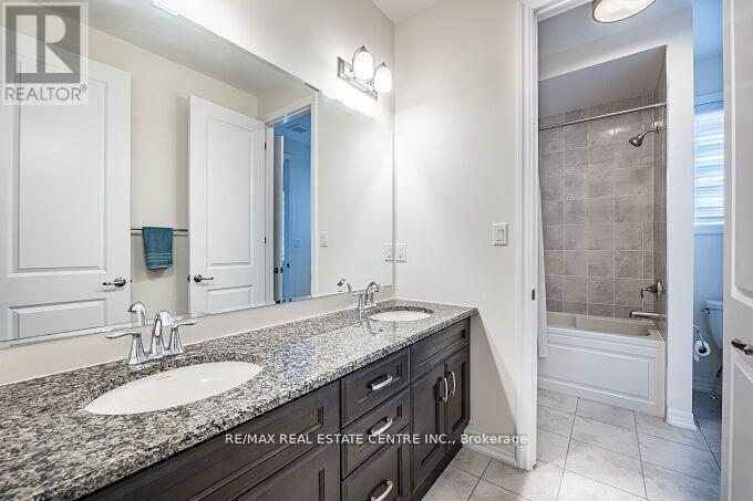 323 Harold Dent Trail, Oakville, Ontario  L6M 1R3 - Photo 27 - W12567792