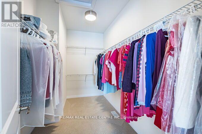 323 Harold Dent Trail, Oakville, Ontario  L6M 1R3 - Photo 35 - W12567792